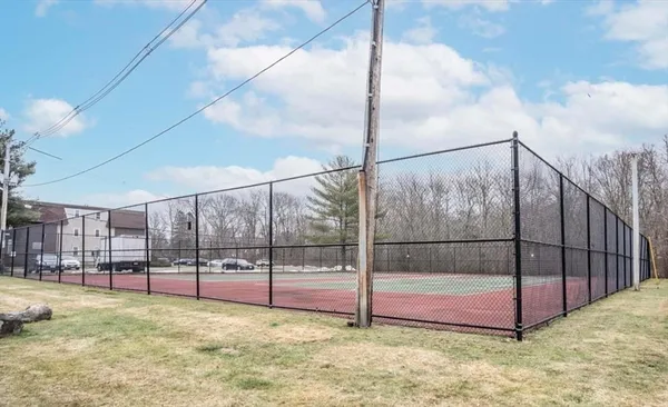 a view of house with a dry yard