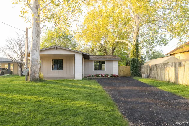 $189,950 | 8170 6th Street, Somerset, TX 78069