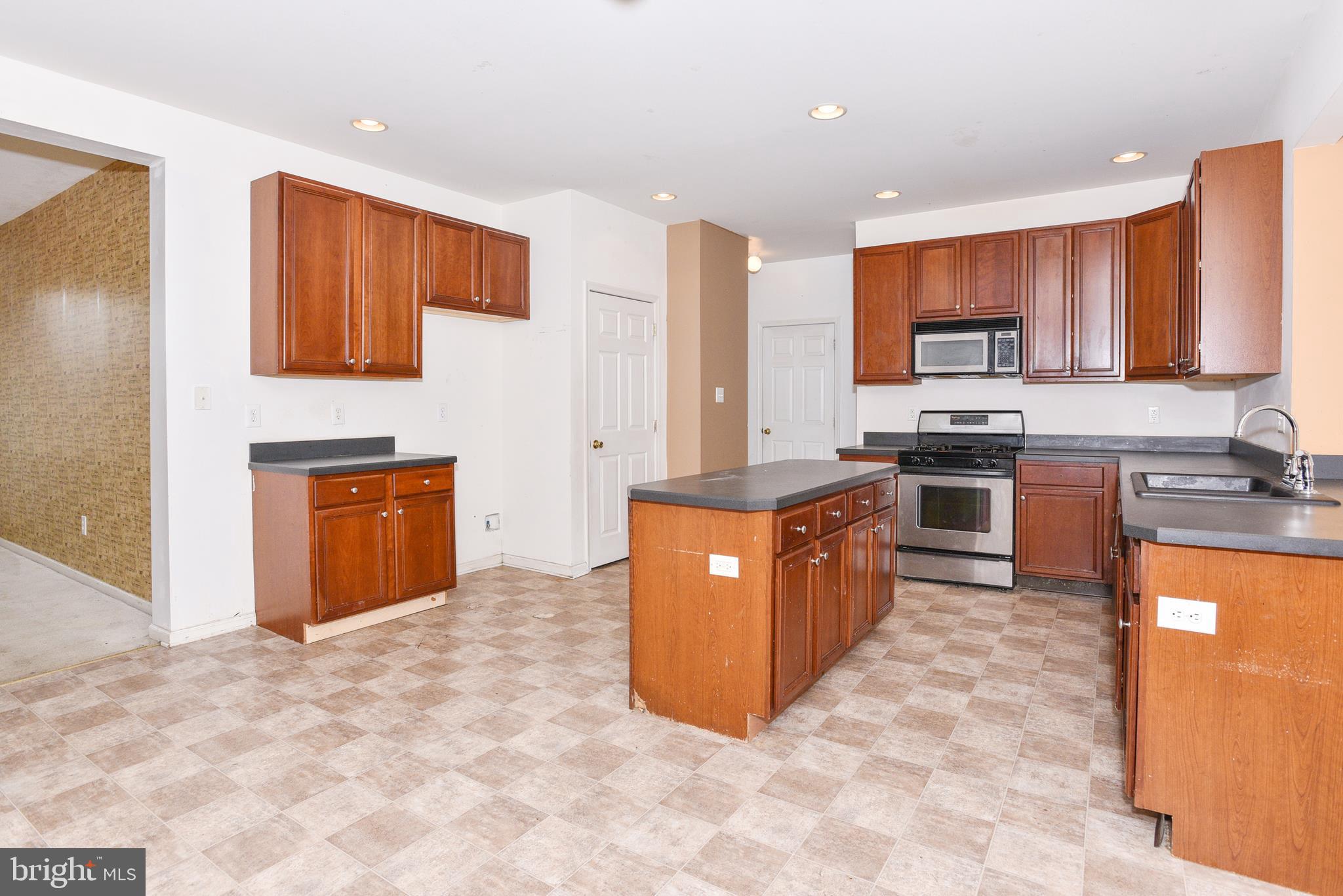 1580 Jarvis Road Sicklerville, NJ 08081 - Photo 13 of 30