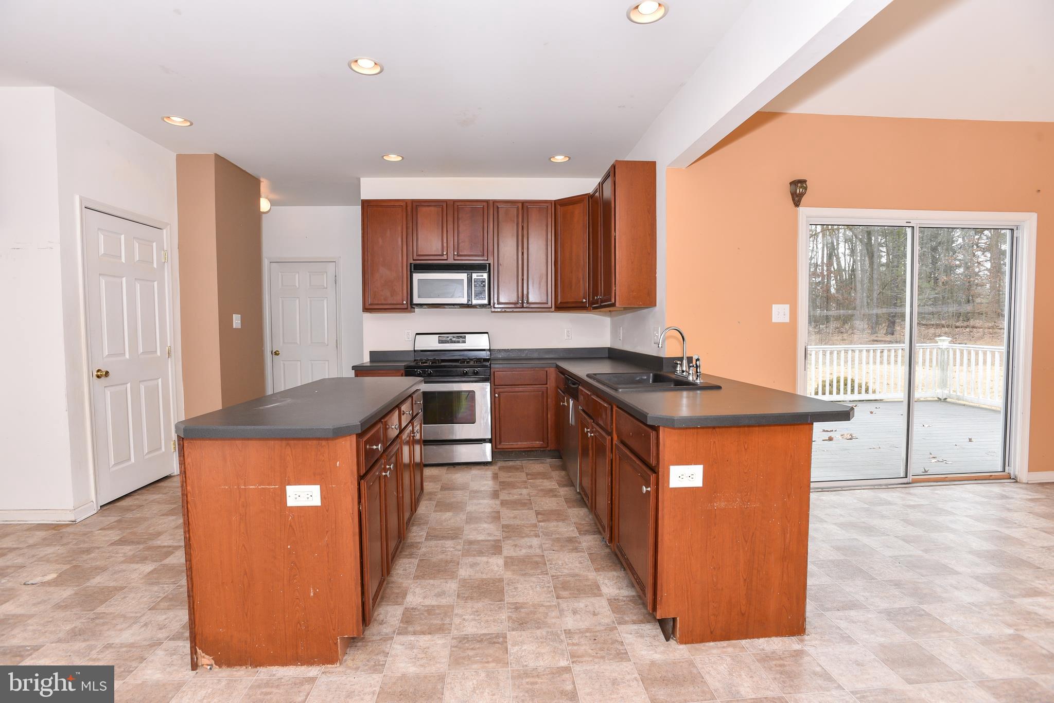1580 Jarvis Road Sicklerville, NJ 08081 - Photo 14 of 30