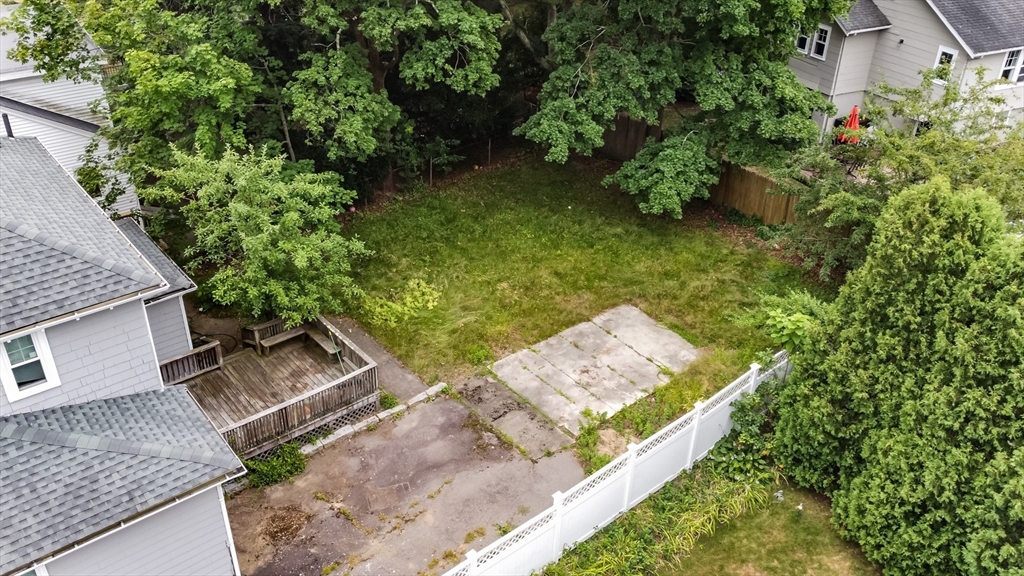 29 Lawrence Road Milton, MA 02186 - Photo 5 of 35