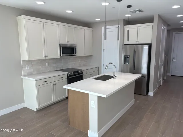 $3,250 | 1017 East Pasadena Avenue, Phoenix, AZ 85014