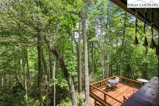 a view of a small yard