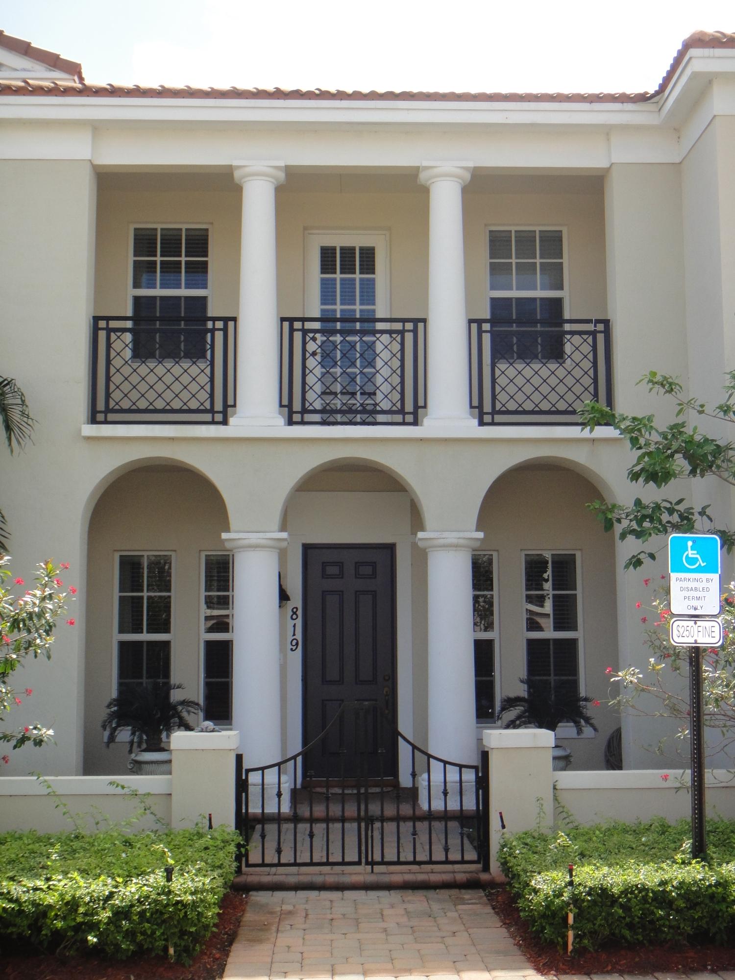 819 Northwest 82nd Place Boca Raton, FL 33487 - Photo 1 of 17 Front