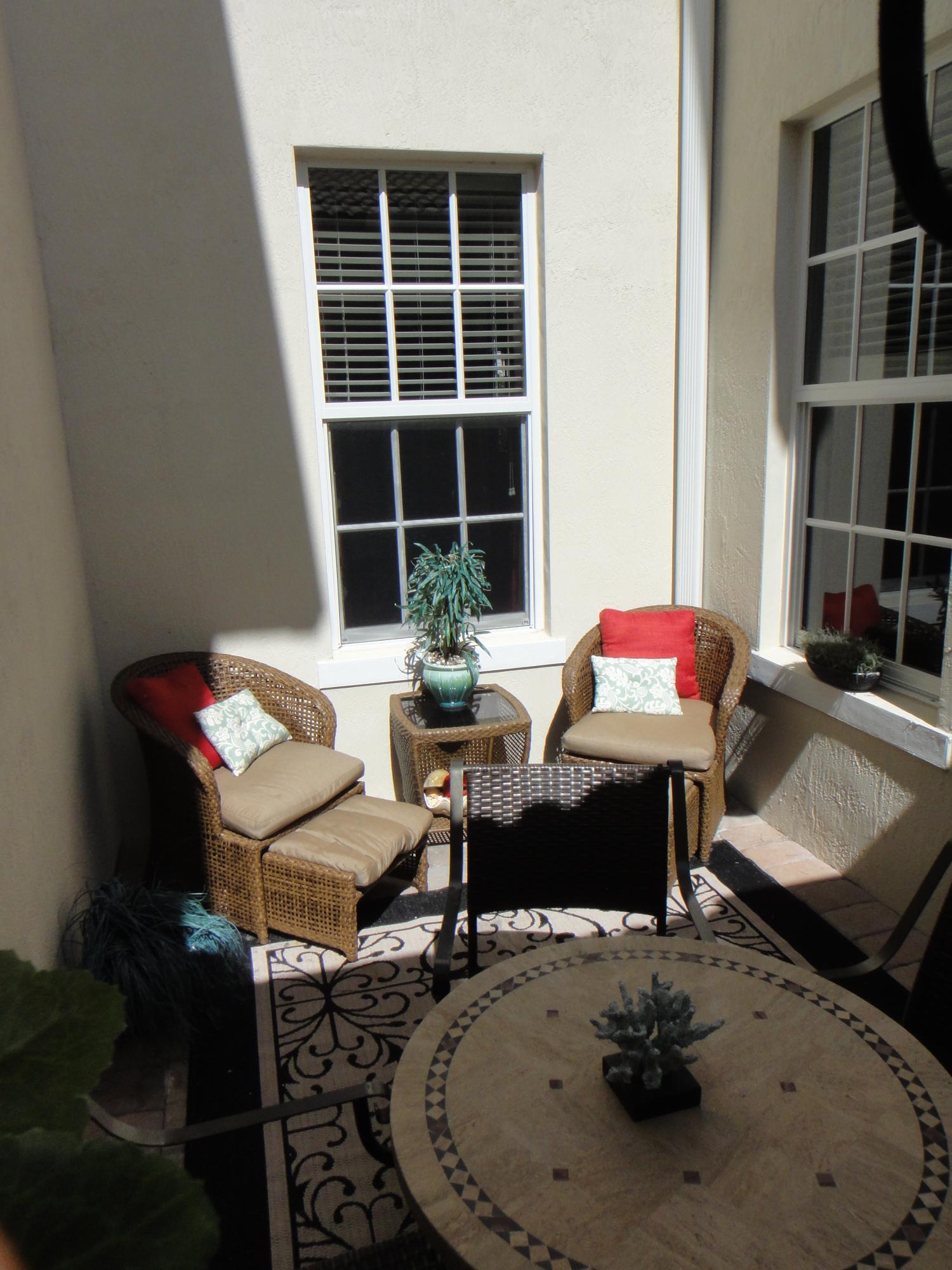 819 Northwest 82nd Place Boca Raton, FL 33487 - Photo 11 of 17 outdoor dining