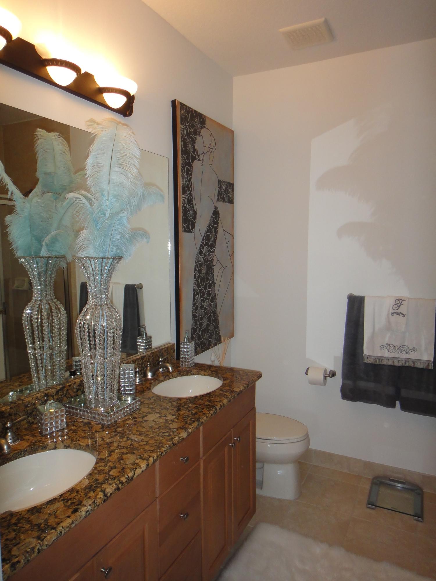 819 Northwest 82nd Place Boca Raton, FL 33487 - Photo 8 of 17 upstairs bath
