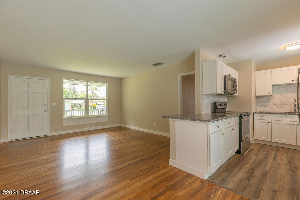 272 McIntosh Road Ormond Beach, FL 32174 - Photo 4 of 38 KBP_7044