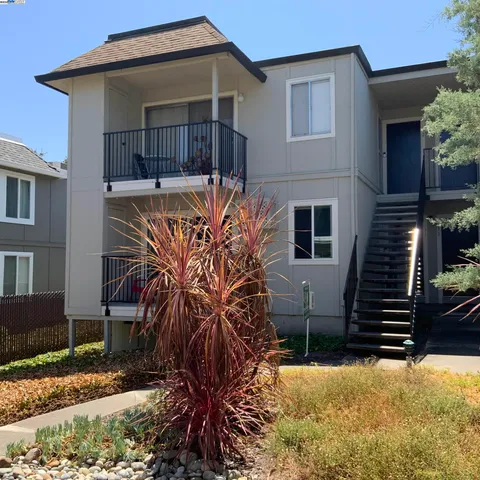 $430,000 | 1590 Sunnyvale Avenue, Unit 31, Walnut Creek, CA 94597