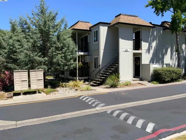 $430,000 | 1590 Sunnyvale Avenue, Unit 31, Walnut Creek, CA 94597