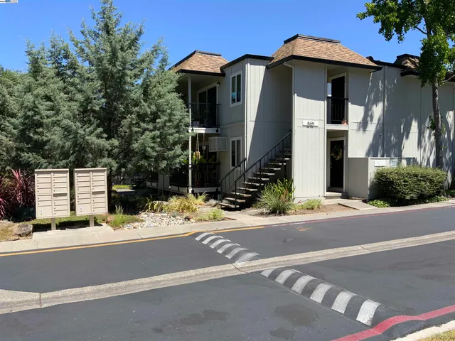 $430,000 | 1590 Sunnyvale Avenue, Unit 31, Walnut Creek, CA 94597