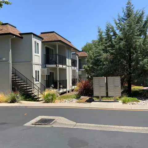 $430,000 | 1590 Sunnyvale Avenue, Unit 31, Walnut Creek, CA 94597