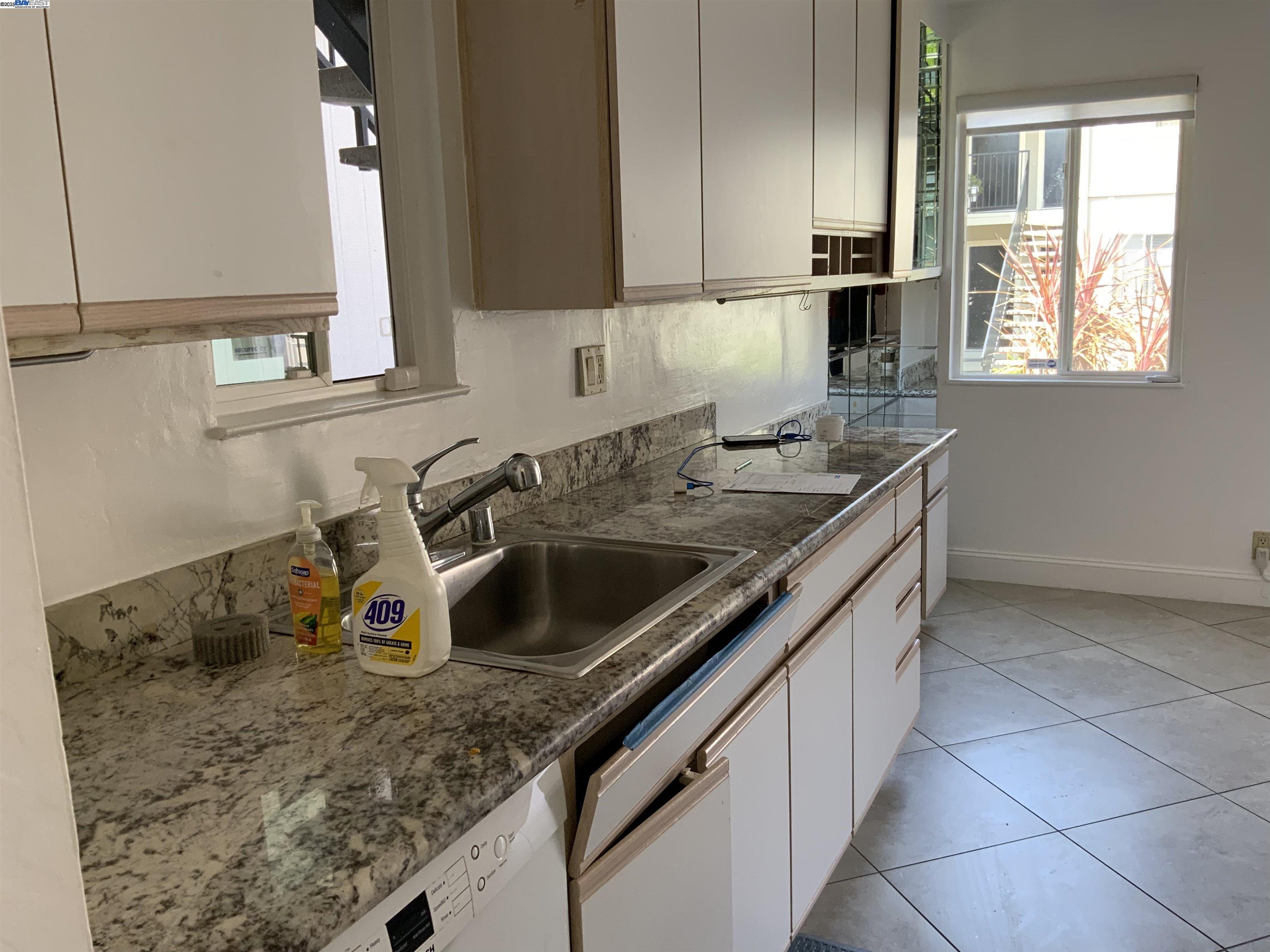 1590 Sunnyvale Avenue, Unit 31 Walnut Creek, CA 94597 - Photo 3 of 29