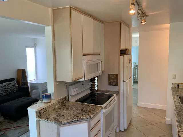 $430,000 | 1590 Sunnyvale Avenue, Unit 31, Walnut Creek, CA 94597