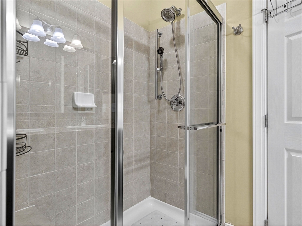 3 Pondside Lane, Unit 3 Bolton, MA 01740 - Photo 12 of 30