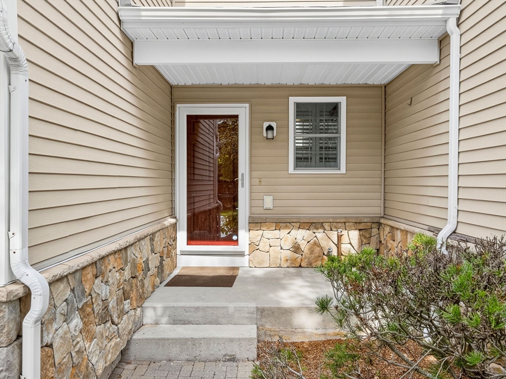 3 Pondside Lane, Unit 3 Bolton, MA 01740 - Photo 2 of 30