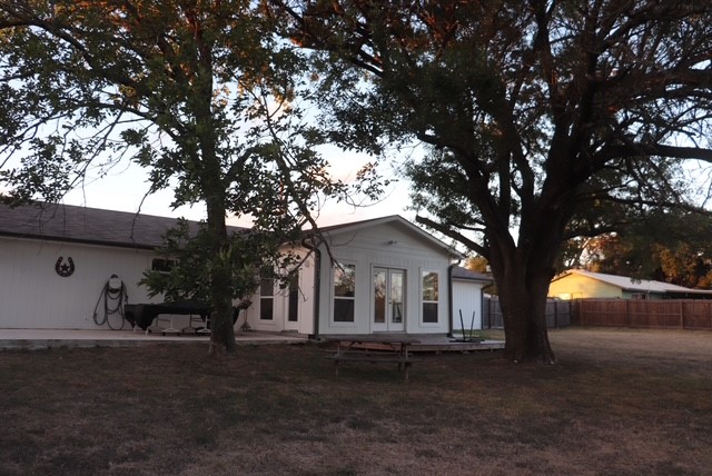 913 Seventh Street Lexington, TX 78947 - Photo 32 of 34