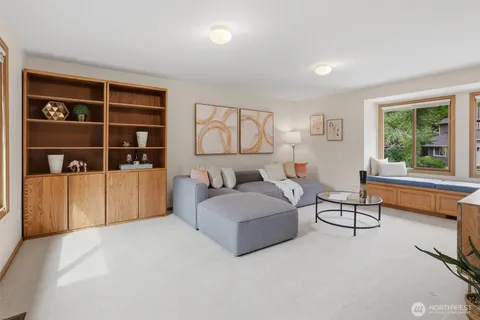 $1,850,000 | 24135 Southeast 16th Place, Sammamish, WA 98075