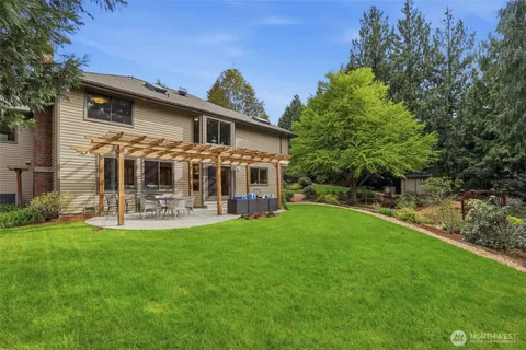 $1,850,000 | 24135 Southeast 16th Place, Sammamish, WA 98075