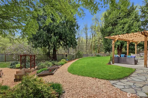 $1,850,000 | 24135 Southeast 16th Place, Sammamish, WA 98075