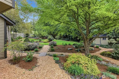 $1,850,000 | 24135 Southeast 16th Place, Sammamish, WA 98075