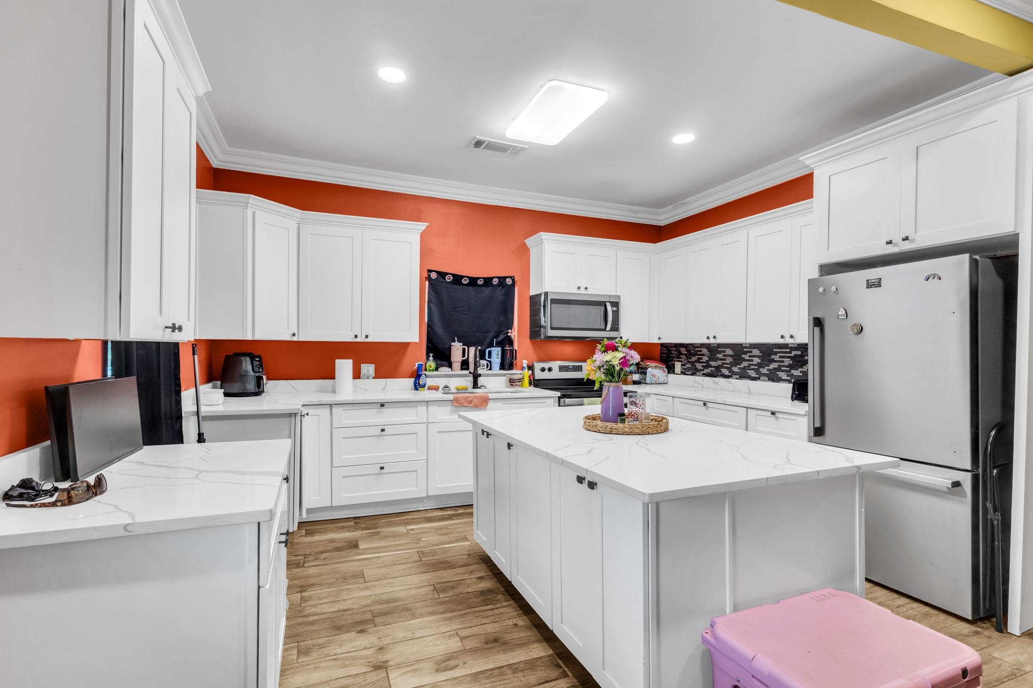 341 12th Street Port Arthur, TX 77640 - Photo 2 of 18