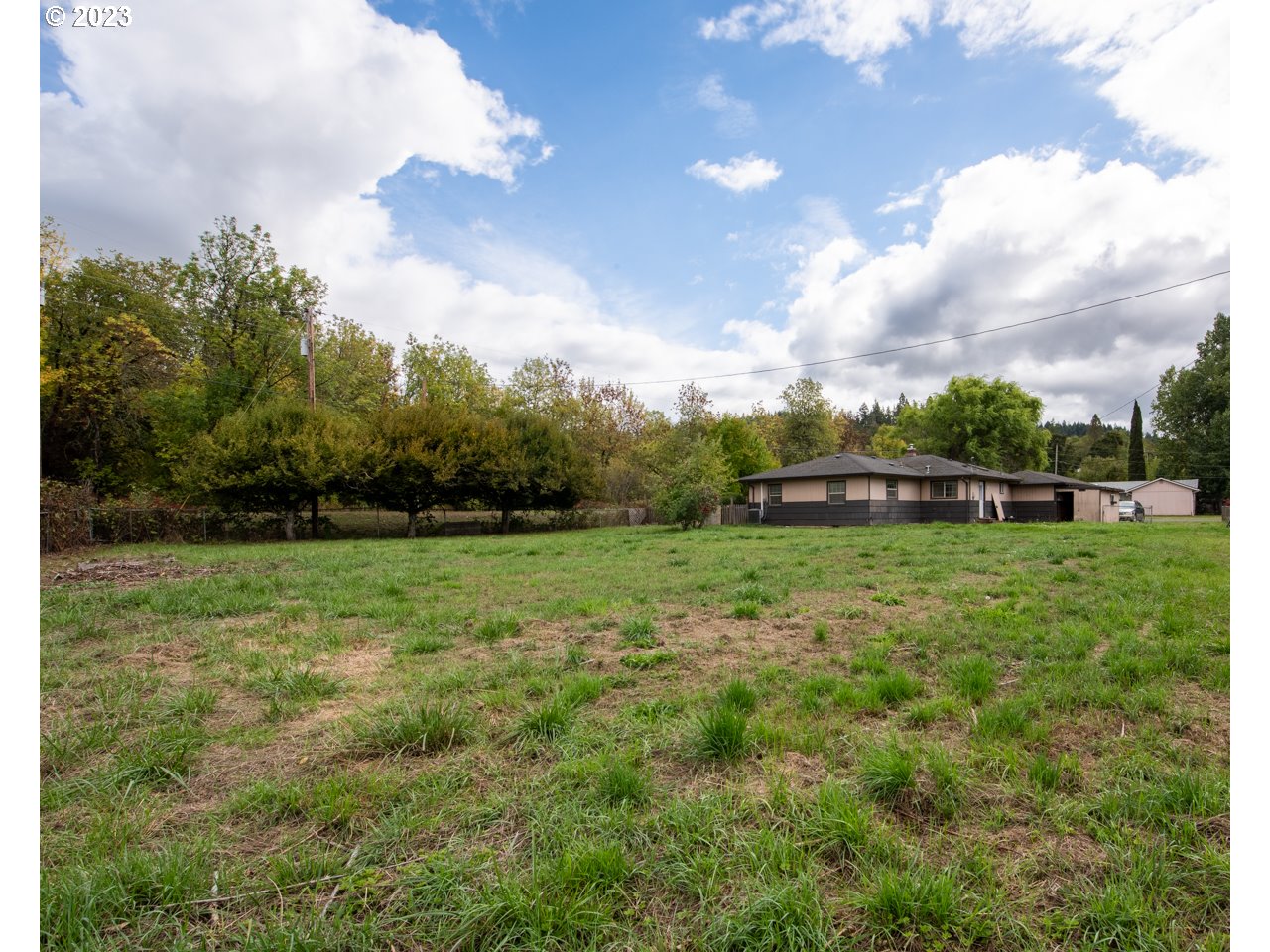 29853 Jarding Road Eugene, OR 97405 - Photo 30 of 30 a view of green field with wooden fence