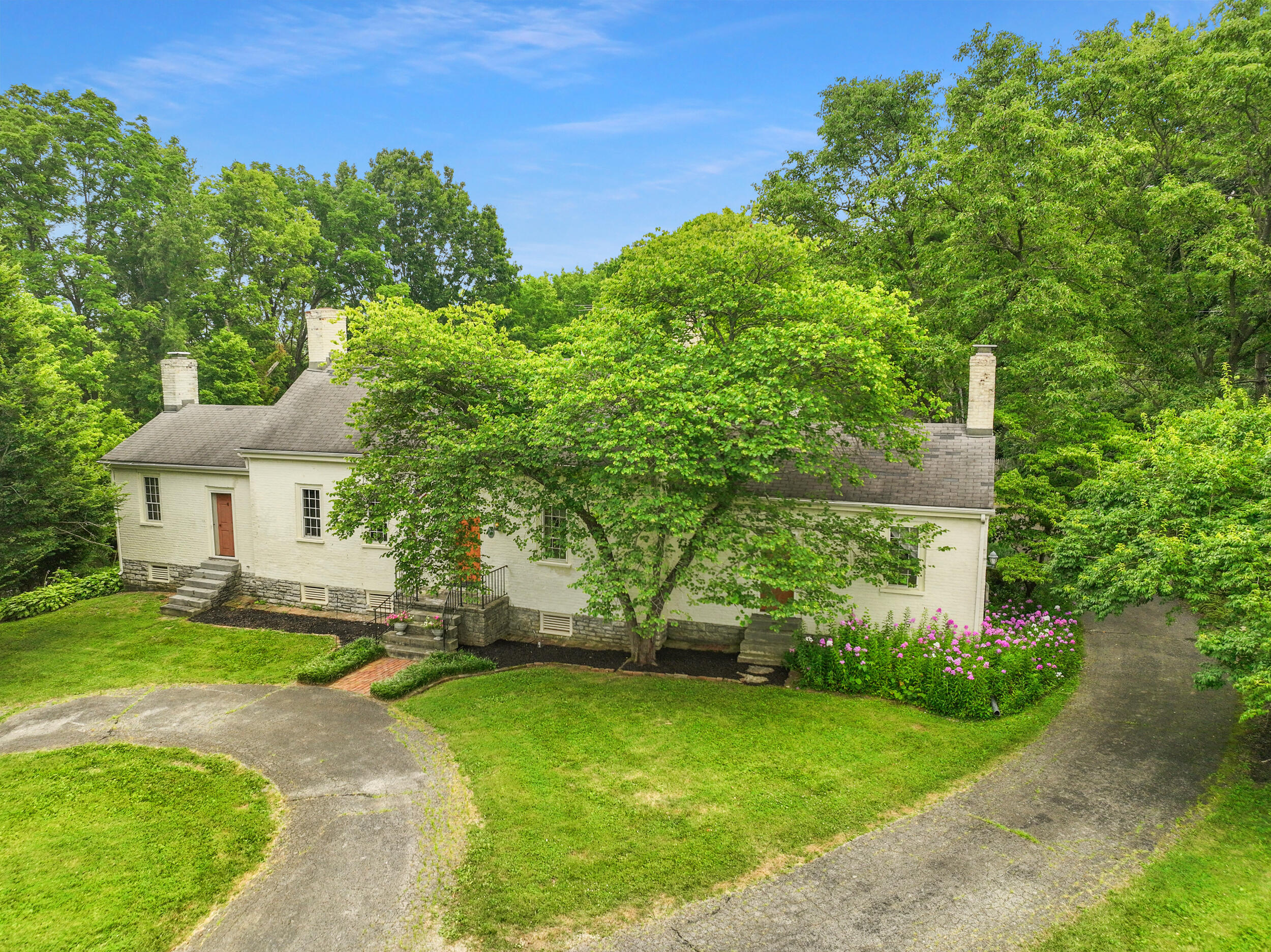 2004 East Leestown Road Midway, KY 40347 - Photo 3 of 82 81_dji_0976_1