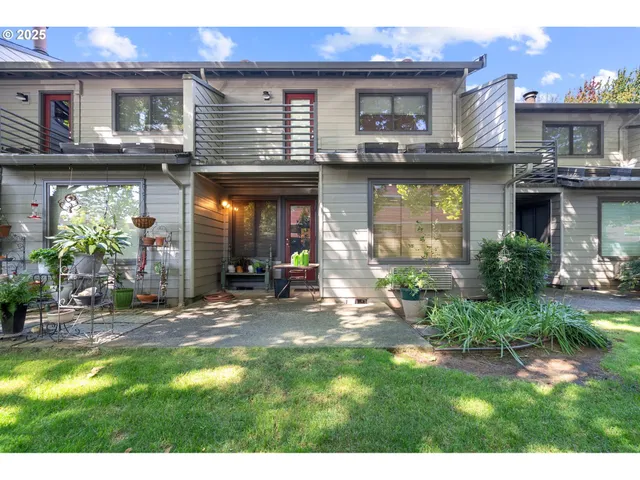 $249,990 | 7900 Northeast Loowit Loop, Unit 59, Vancouver, WA 98662