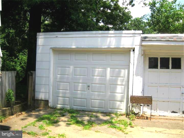 7517 Parkview Road Upper Darby, PA 19082 - Photo 33 of 33
