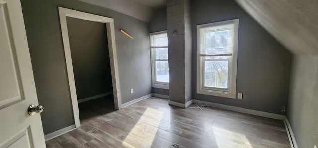 $279,900 | 935 West Greenfield Avenue, Milwaukee, WI 53204