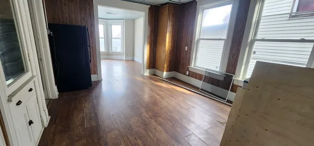 $279,900 | 935 West Greenfield Avenue, Milwaukee, WI 53204