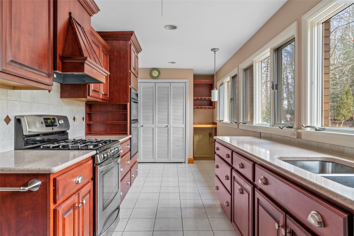 144 Chalburn Road Vestal, NY 13850 - Photo 16 of 45 Gallery Image 16