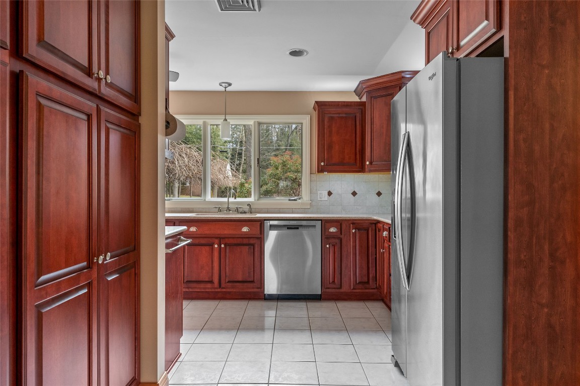 144 Chalburn Road Vestal, NY 13850 - Photo 10 of 45 Gallery Image 10