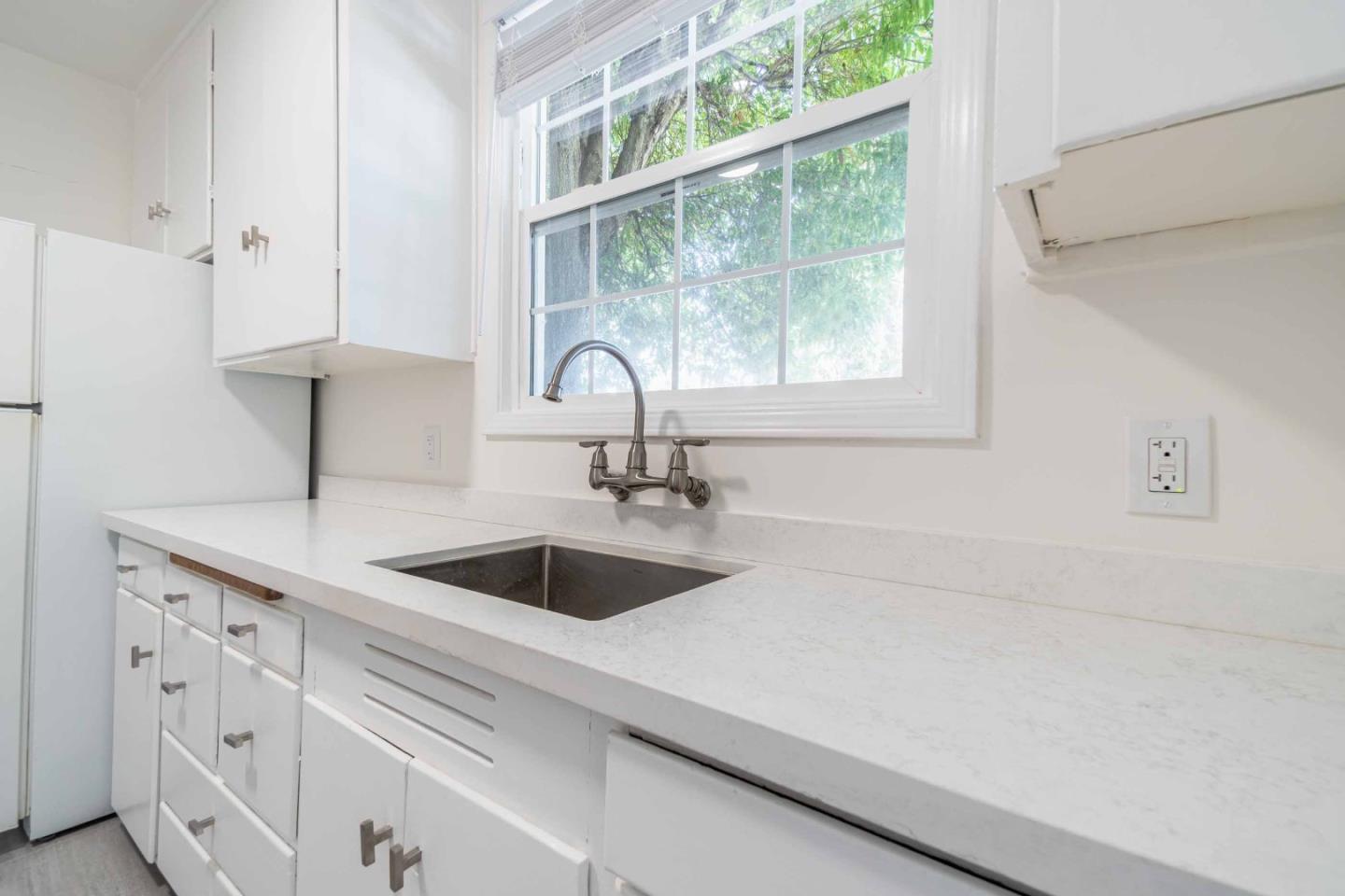 1458 Hopkins Street, Unit 1 Berkeley, CA 94702 - Photo 18 of 30