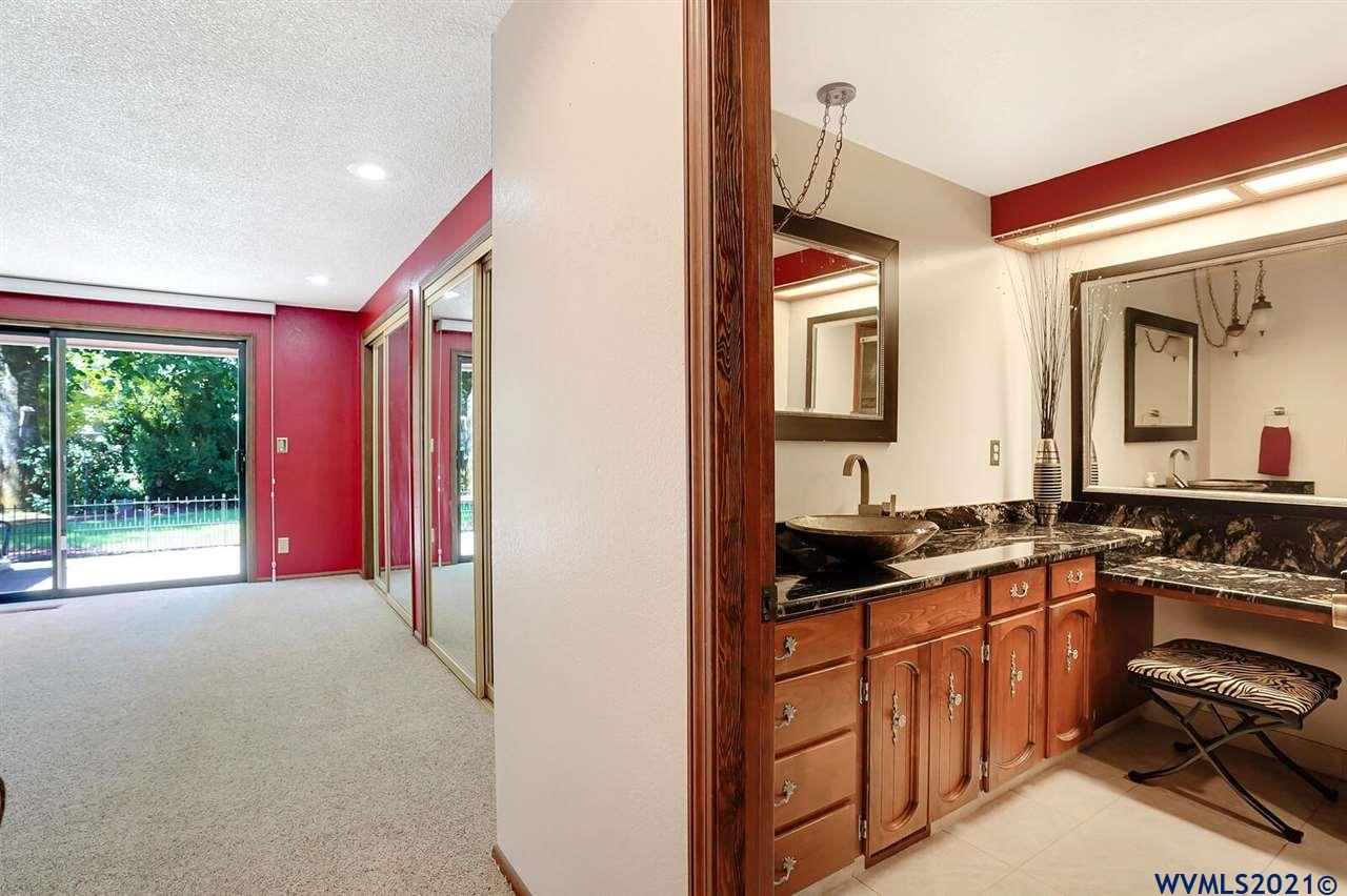 5305 Radell Court Southeast Salem, OR 97317 - Photo 27 of 42