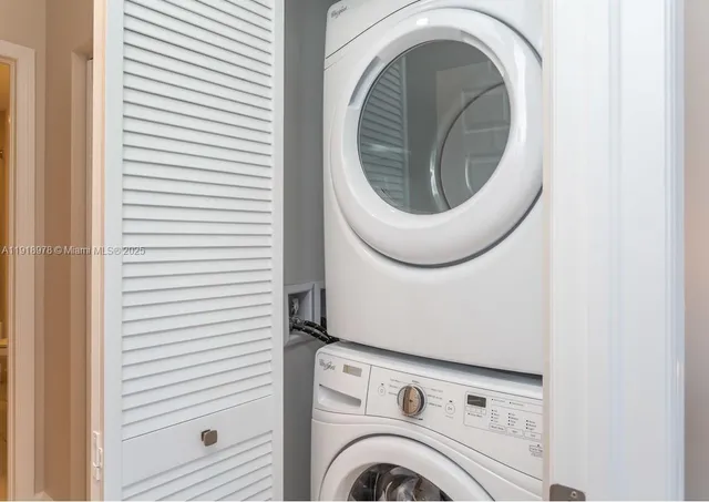 $3,271 | 5250 Northwest 84th Avenue, Unit 10906, Doral, FL 33166