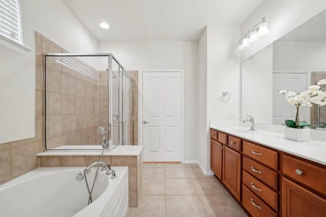 $2,295 | 207 Trinity Lane, Georgetown, TX 78633