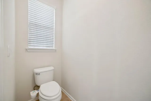 $2,295 | 207 Trinity Lane, Georgetown, TX 78633