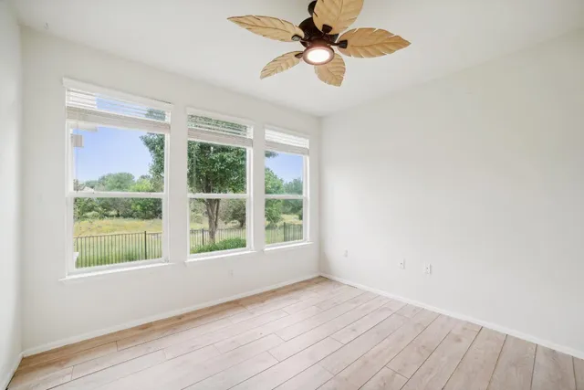 $2,295 | 207 Trinity Lane, Georgetown, TX 78633