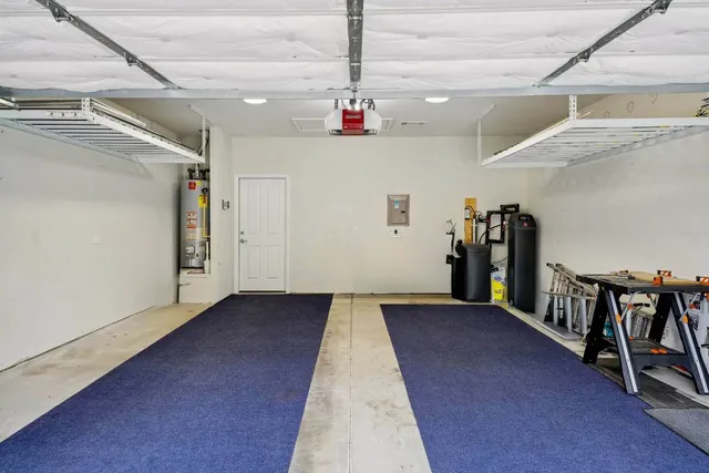 $2,295 | 207 Trinity Lane, Georgetown, TX 78633