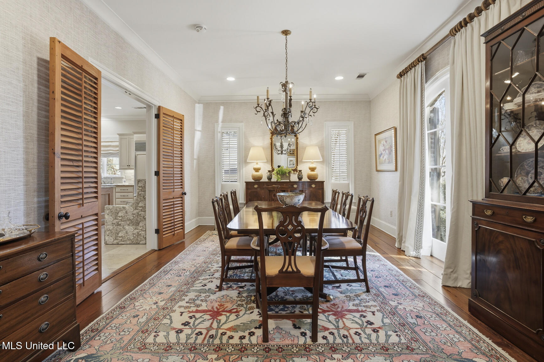 114 Meadowbrook North Jackson, MS 39211 - Photo 12 of 46 114 Meadowbrook N-1