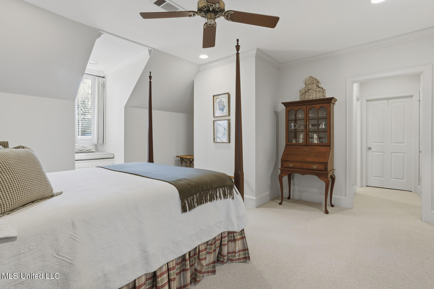 114 Meadowbrook North Jackson, MS 39211 - Photo 39 of 46 114 Meadowbrook N-36