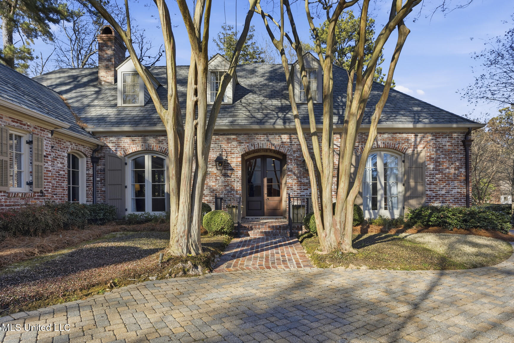 114 Meadowbrook North Jackson, MS 39211 - Photo 4 of 46 114 Meadowbrook N ext-4