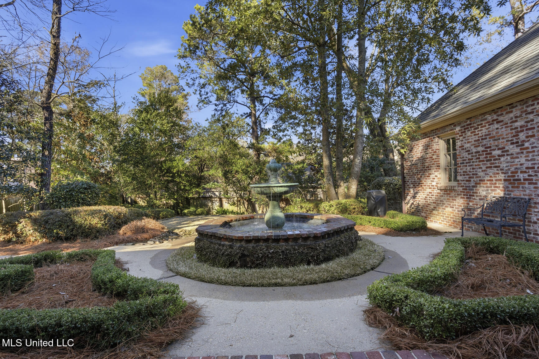 114 Meadowbrook North Jackson, MS 39211 - Photo 43 of 46 114 Meadowbrook N-41