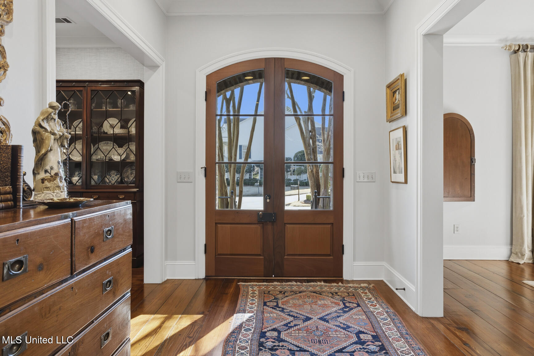 114 Meadowbrook North Jackson, MS 39211 - Photo 6 of 46 114 Meadowbrook N-11