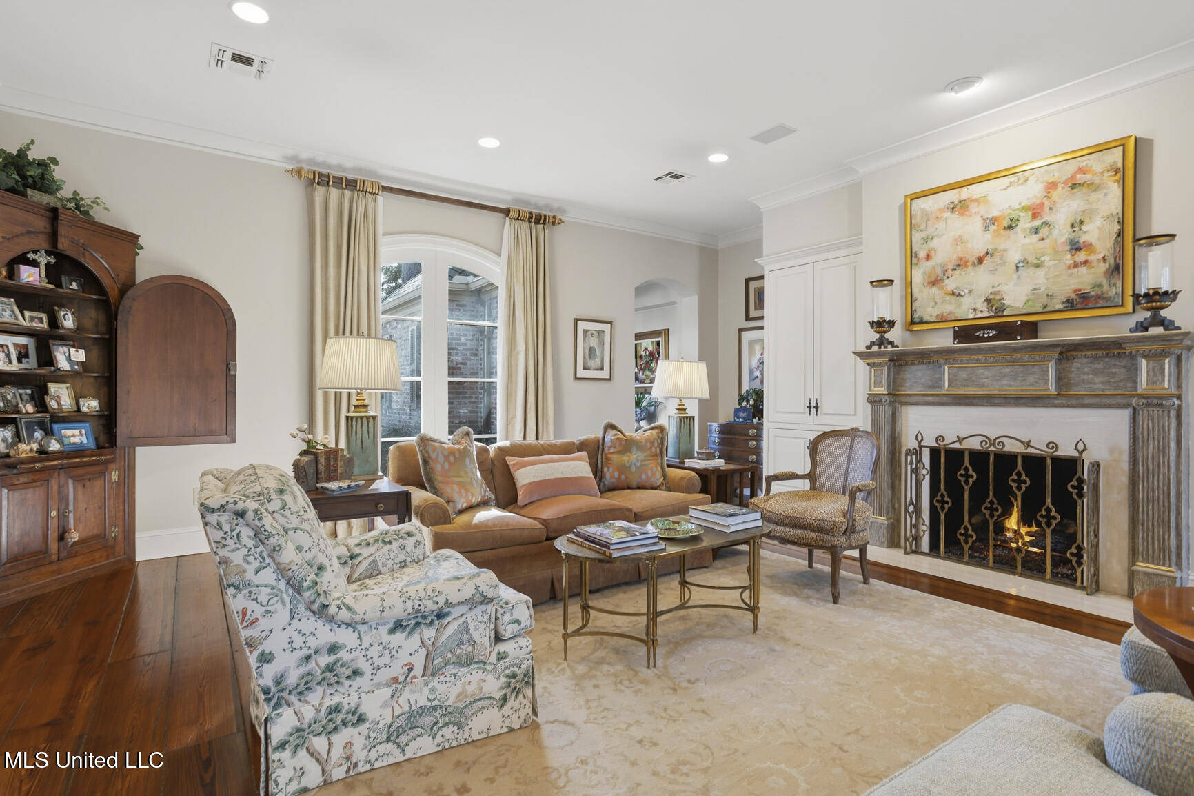 114 Meadowbrook North Jackson, MS 39211 - Photo 9 of 46 114 Meadowbrook N-8