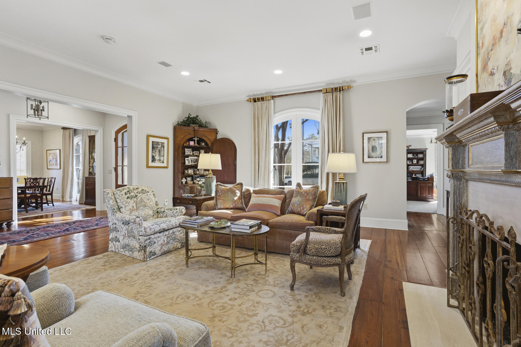 114 Meadowbrook North Jackson, MS 39211 - Photo 10 of 46 114 Meadowbrook N-9