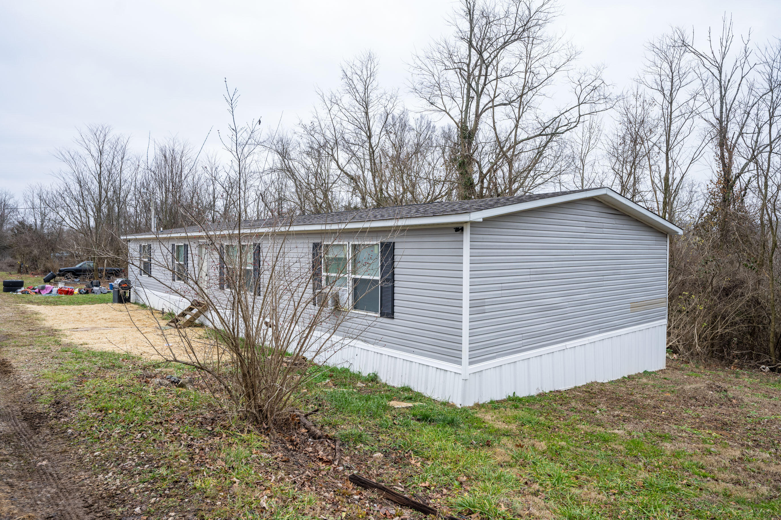 665 Cane Springs Road Waco, KY 40385 - Photo 2 of 22 20231229-665-Cane-Springs-Rd-TEMedia-010