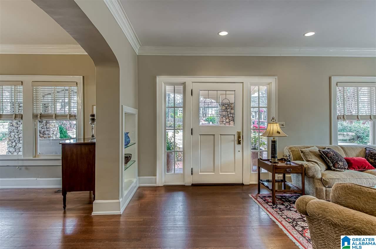 828 Conroy Road Birmingham, AL 35222 - Photo 4 of 47
