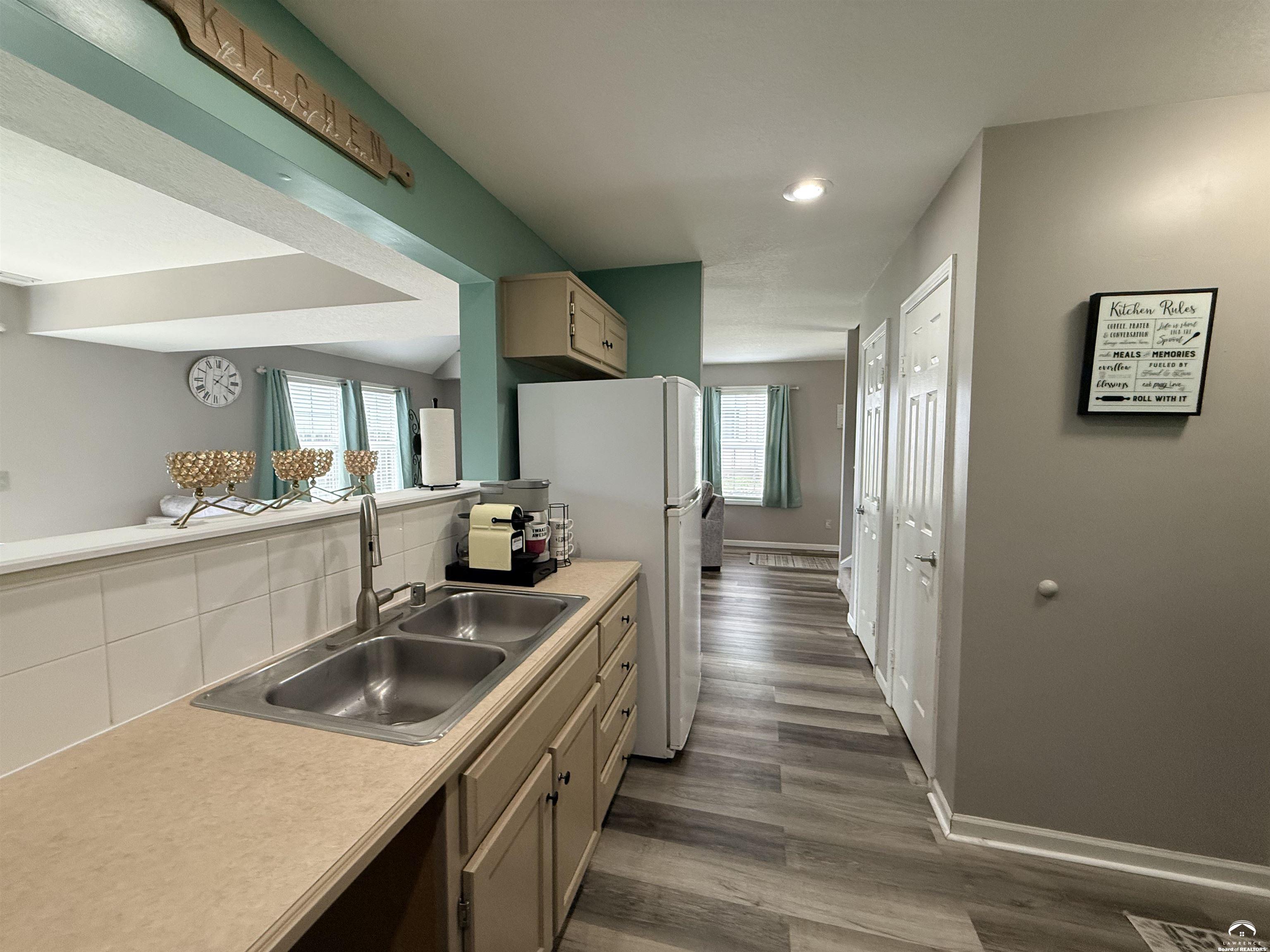 3513 Field Stone Court Lawrence, KS 66049 - Photo 12 of 27